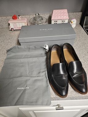 Everlane Women’s Black Leather Loafers